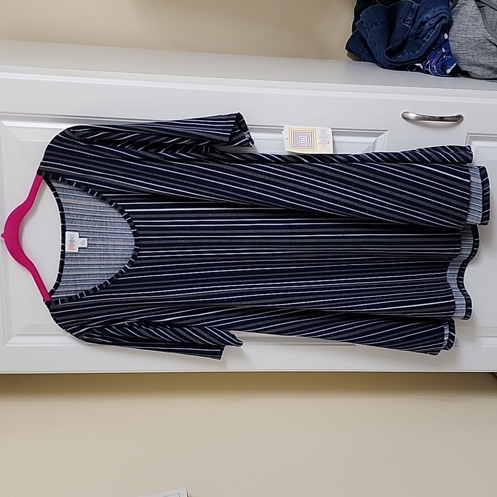 #251 - Lularoe Perfect T, NWT